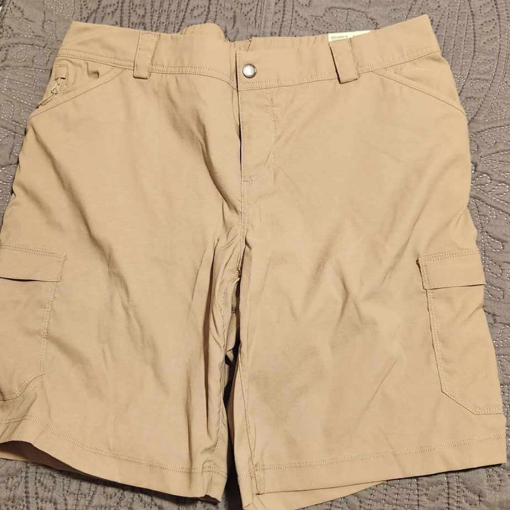 Duluth Trading Women's Dry on the Fly Shorts